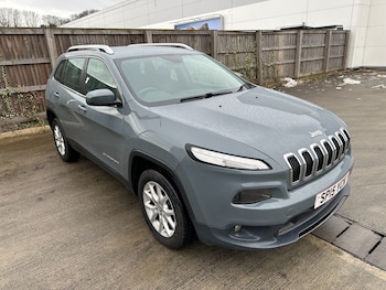 Used Jeep Cherokee 2015 for sale - 78594000: Photo