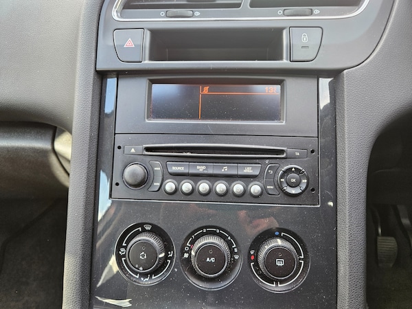 Used Peugeot 5008 2014 for sale - 76273769: Photo 15
