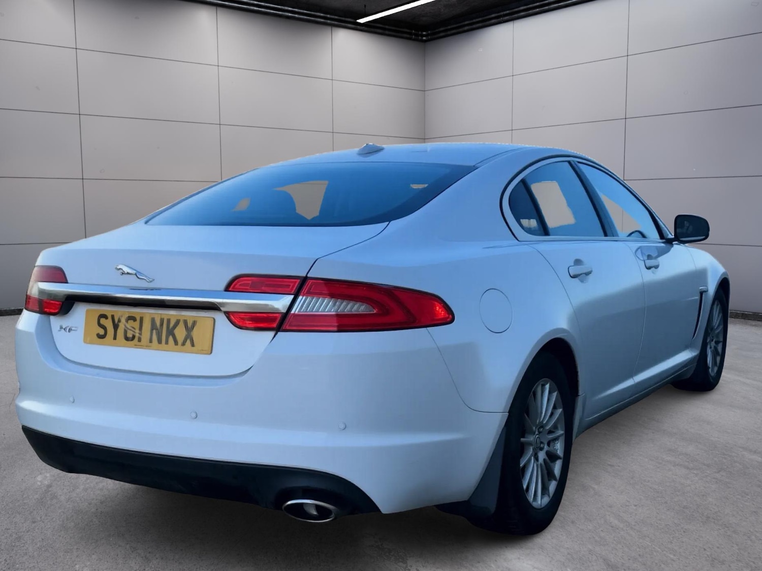 Used Jaguar XF 2011 for sale - 78141924: Photo 7