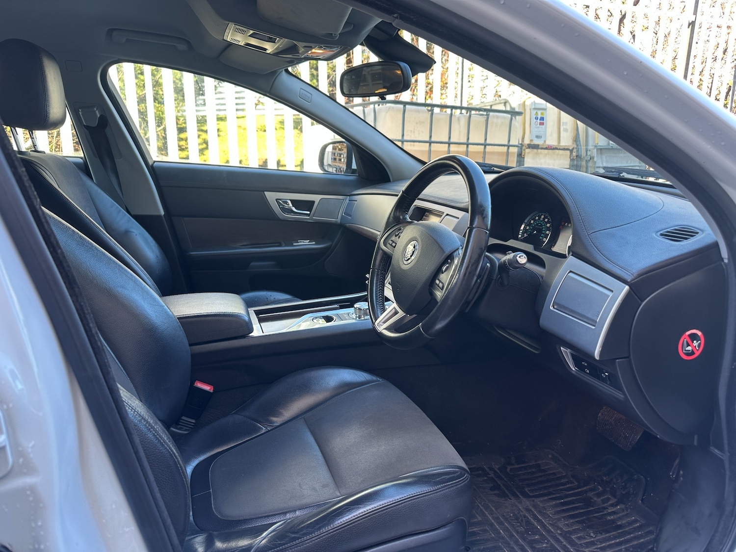 Used Jaguar XF 2011 for sale - 78141924: Photo 9