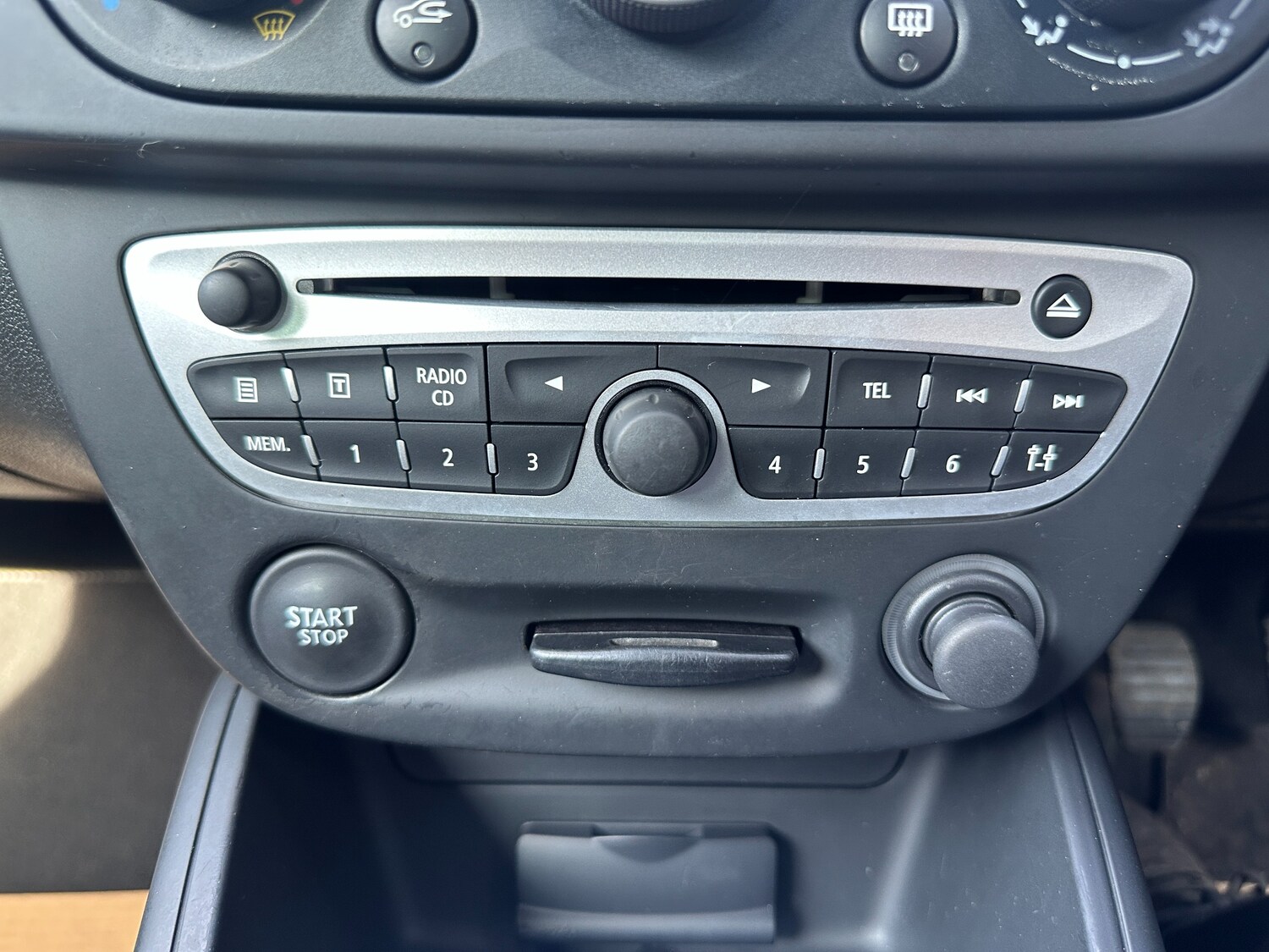 Used Renault Megane 2010 for sale - 77997659: Photo 17