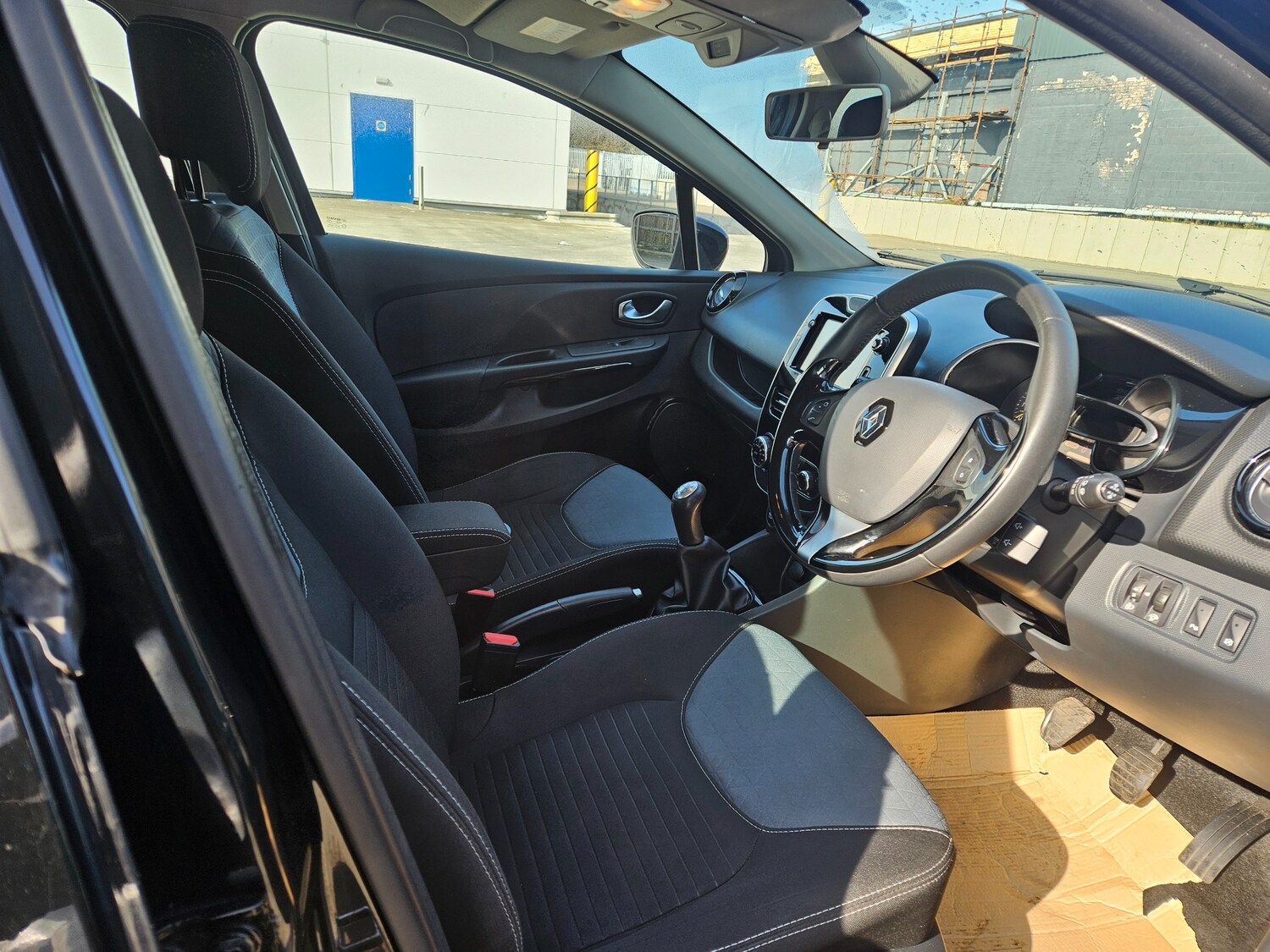 Used Renault Clio for sale - 77974071: Photo 10