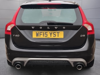 Used Volvo V60 2015 for sale - 78900324: Photo