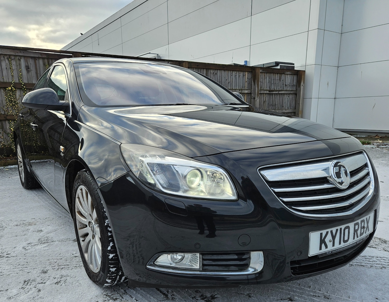 Used Vauxhall Insignia 2010 for sale - 77164245: Photo 1