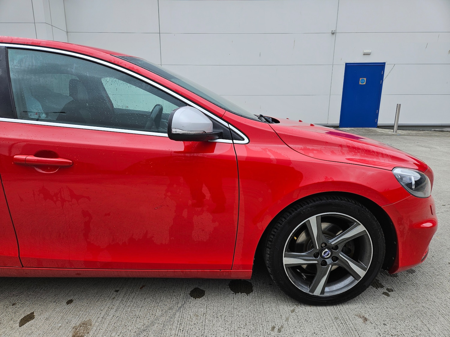 Used Volvo V40 2015 for sale - 76438930: Photo 12