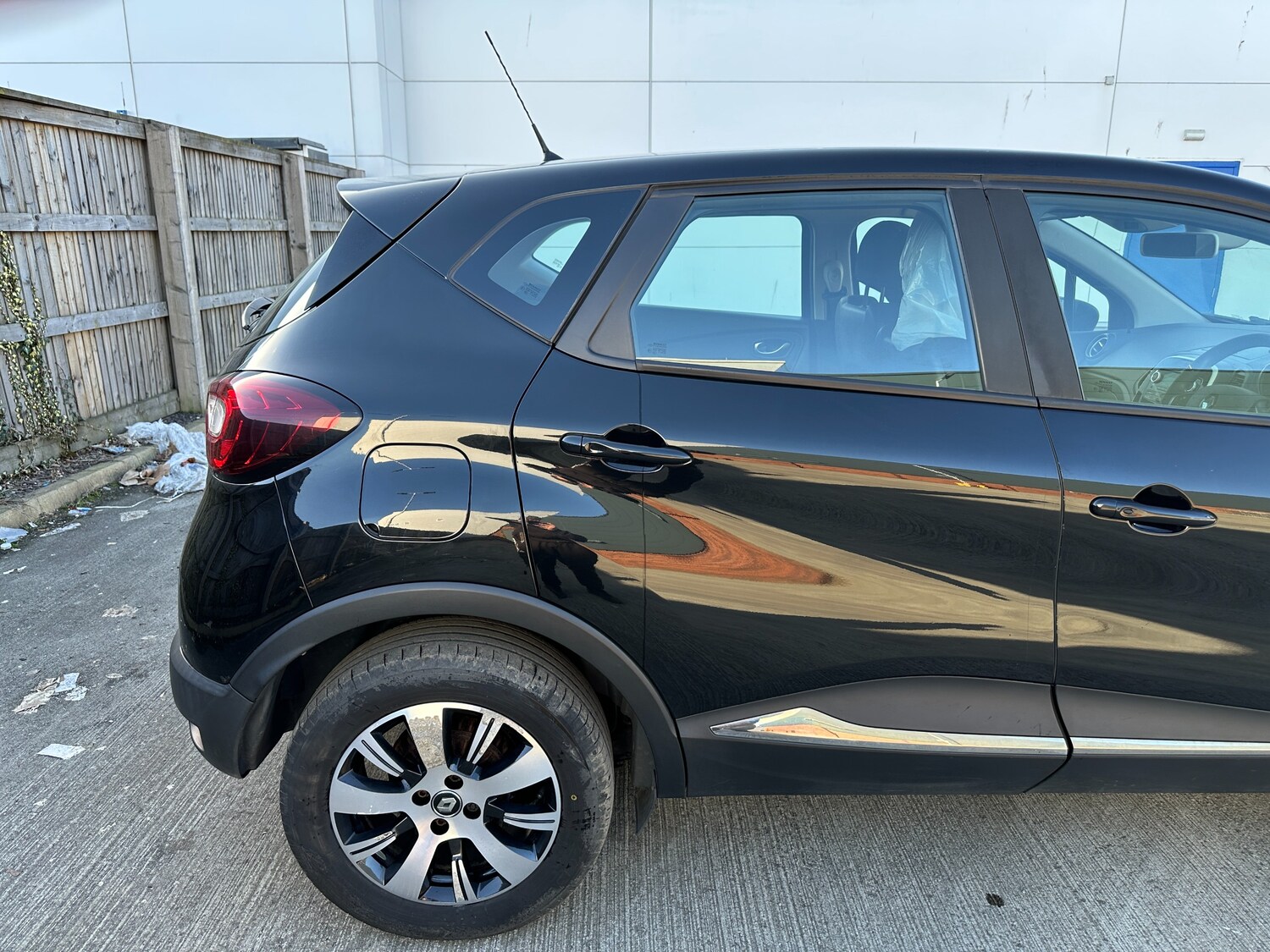Used Renault Captur for sale - 77931798: Photo 13