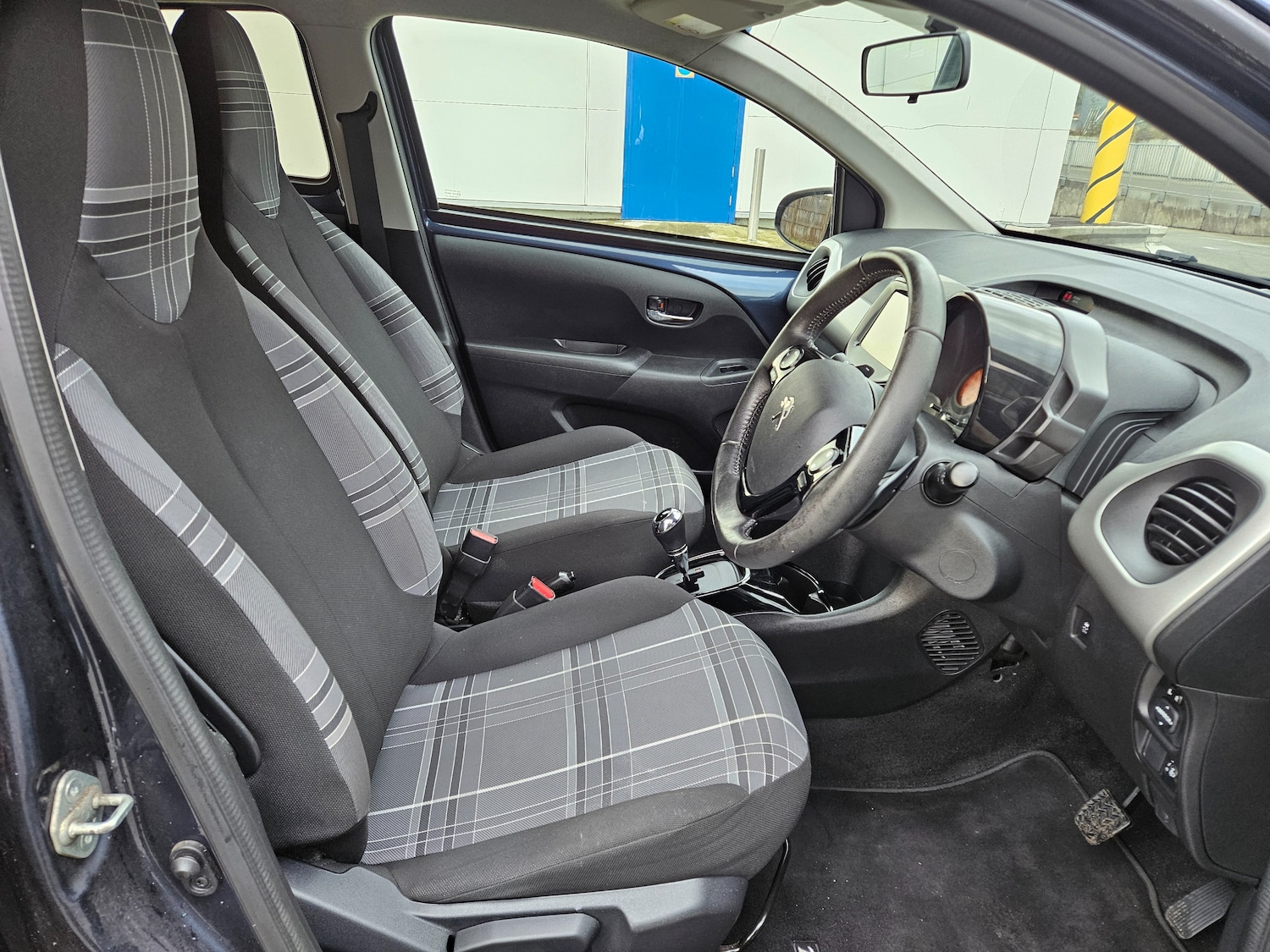 Used Peugeot 108 2016 for sale - 76531493: Photo 13