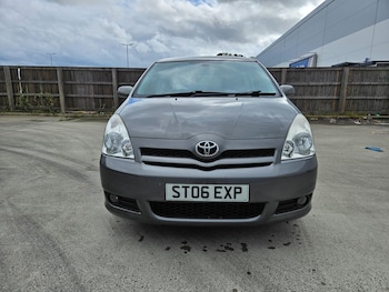 Used Toyota Corolla Verso 2006 for sale - 76531526: Photo