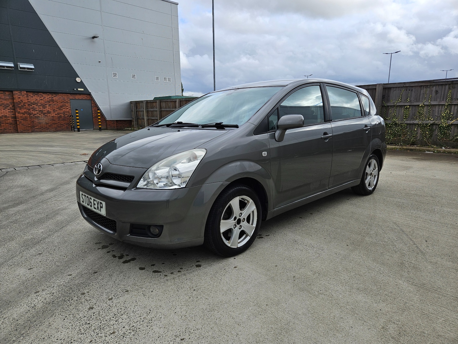 Used Toyota Corolla Verso 2006 for sale - 76531526: Photo 4