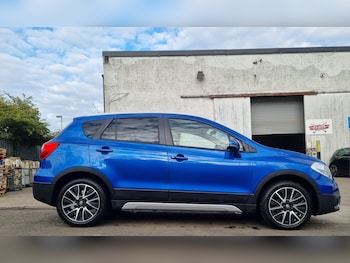 Used Suzuki SX4 S-Cross 2015 for sale - 76969105: Photo