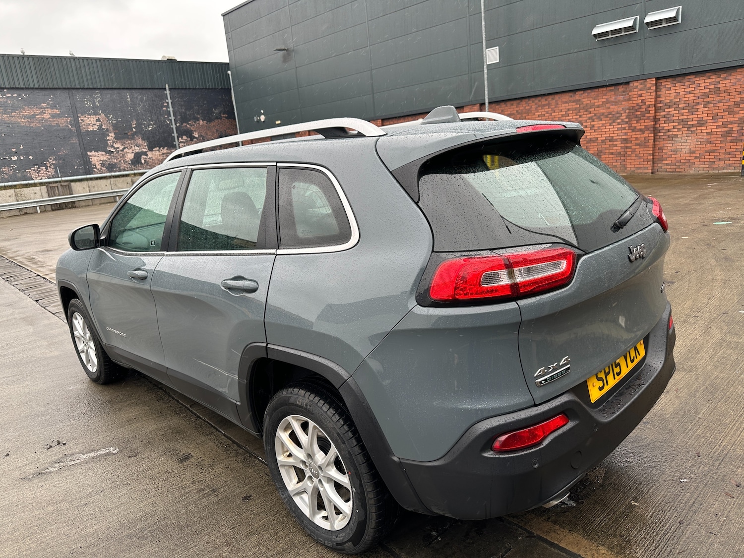 Used Jeep Cherokee for sale - 77931765: Photo 5