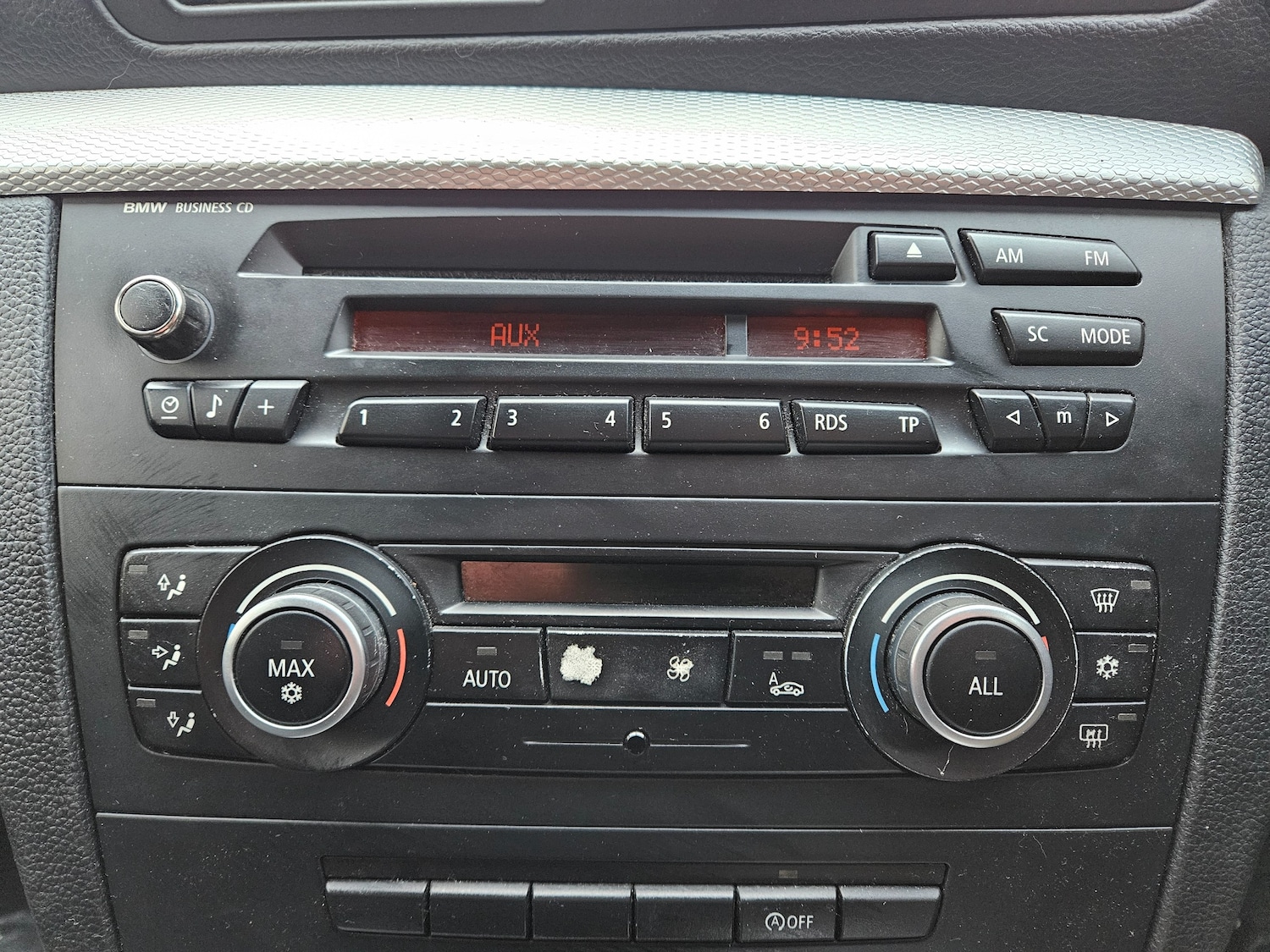 Used BMW 1 Series 2010 for sale - 77164244: Photo 12