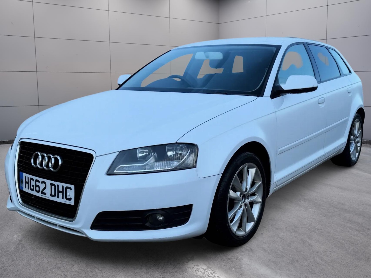 Used Audi A3 2012 for sale - 78139760: Photo 2