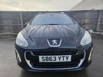 Used Peugeot 308 2014 for sale - 77019202: Photo