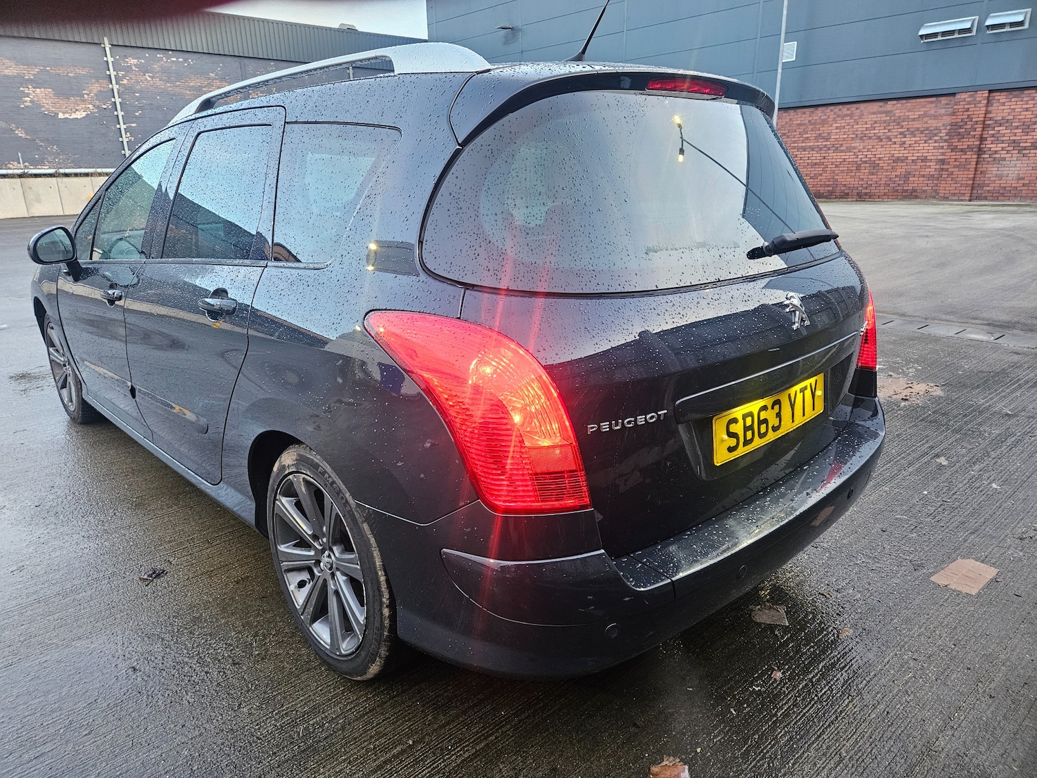 Used Peugeot 308 2014 for sale - 77019202: Photo 8