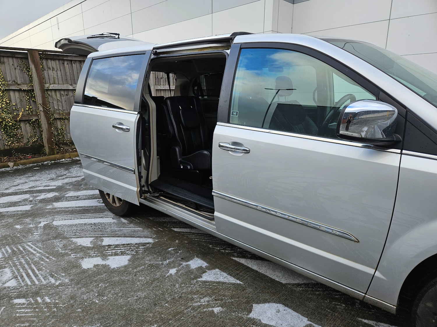 Used Chrysler Grand Voyager 2011 for sale - 77164247: Photo 15