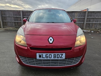 Used Renault Grand Scenic 2010 for sale - 76919117: Photo