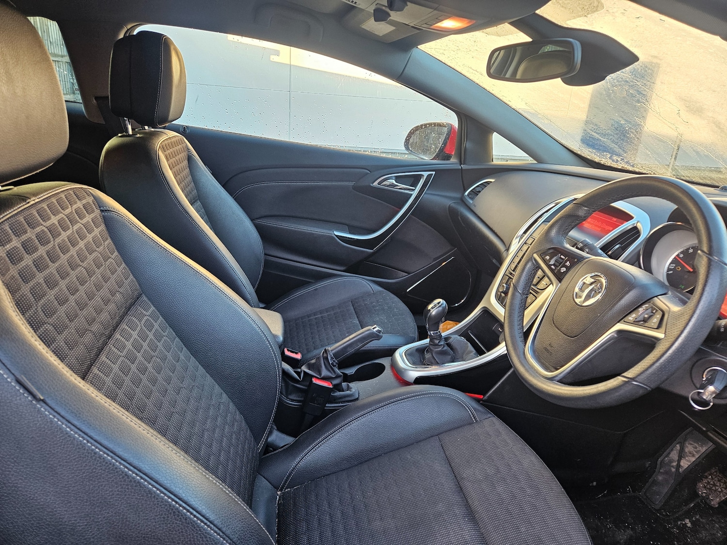 Used Vauxhall Astra for sale - 77220921: Photo 9
