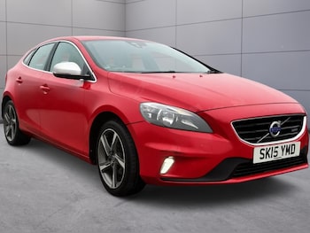 Used Volvo V40 2015 for sale - 79455033: Photo