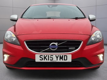 Used Volvo V40 2015 for sale - 79455033: Photo