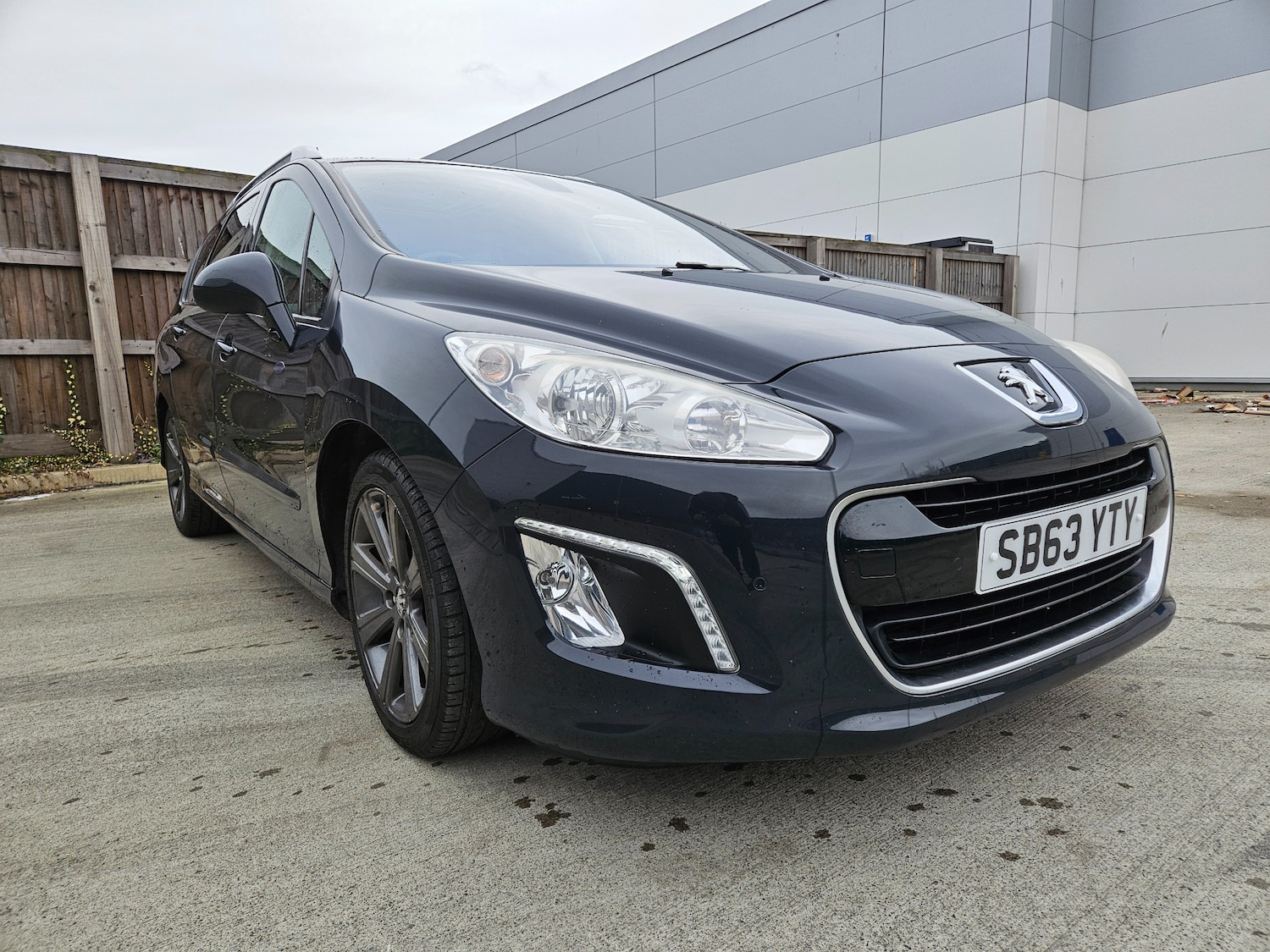 Used Peugeot 308 SW 2014 for sale - 76181960: Photo 1