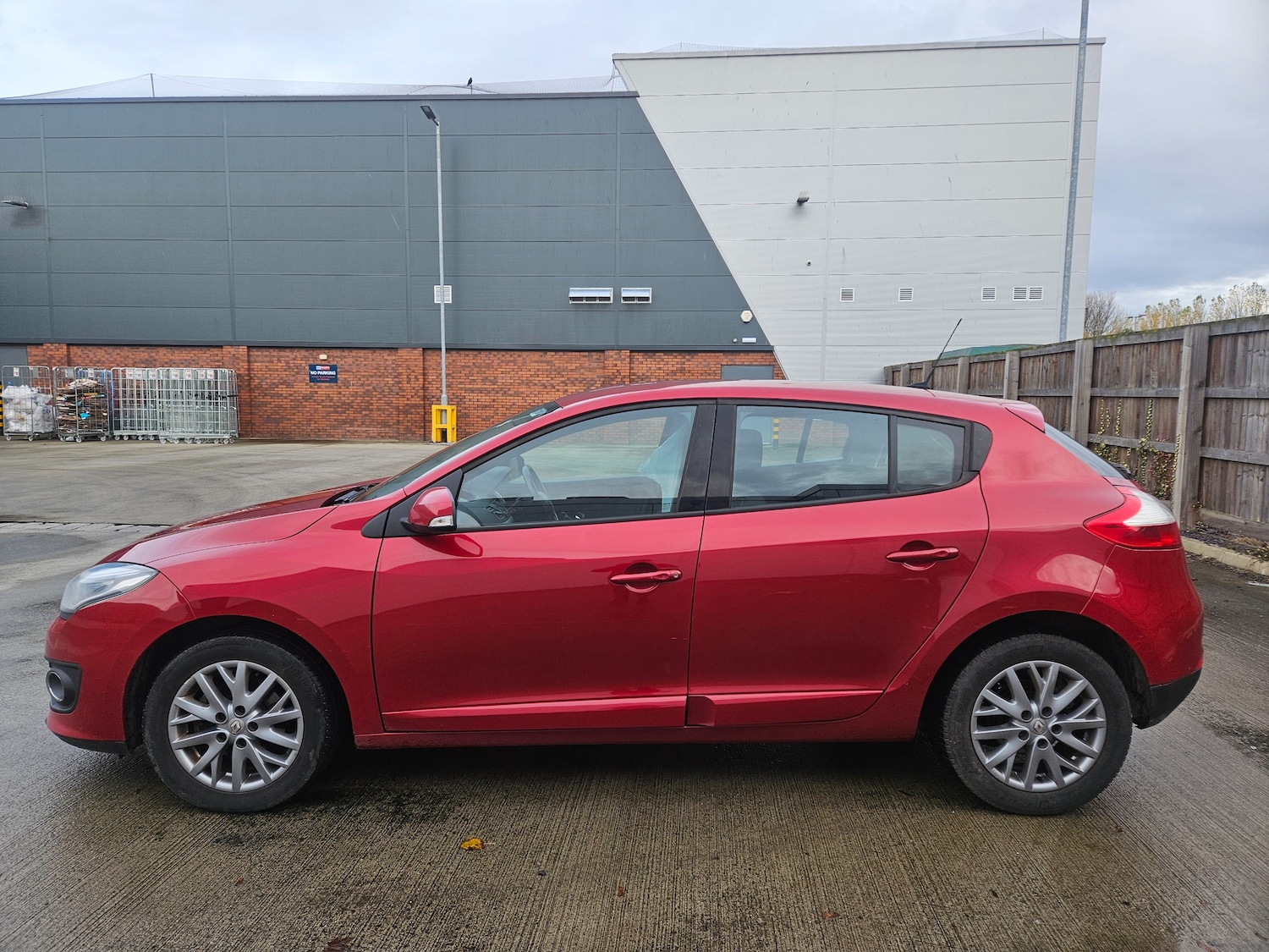 Used Renault Megane for sale - 76477483: Photo 5