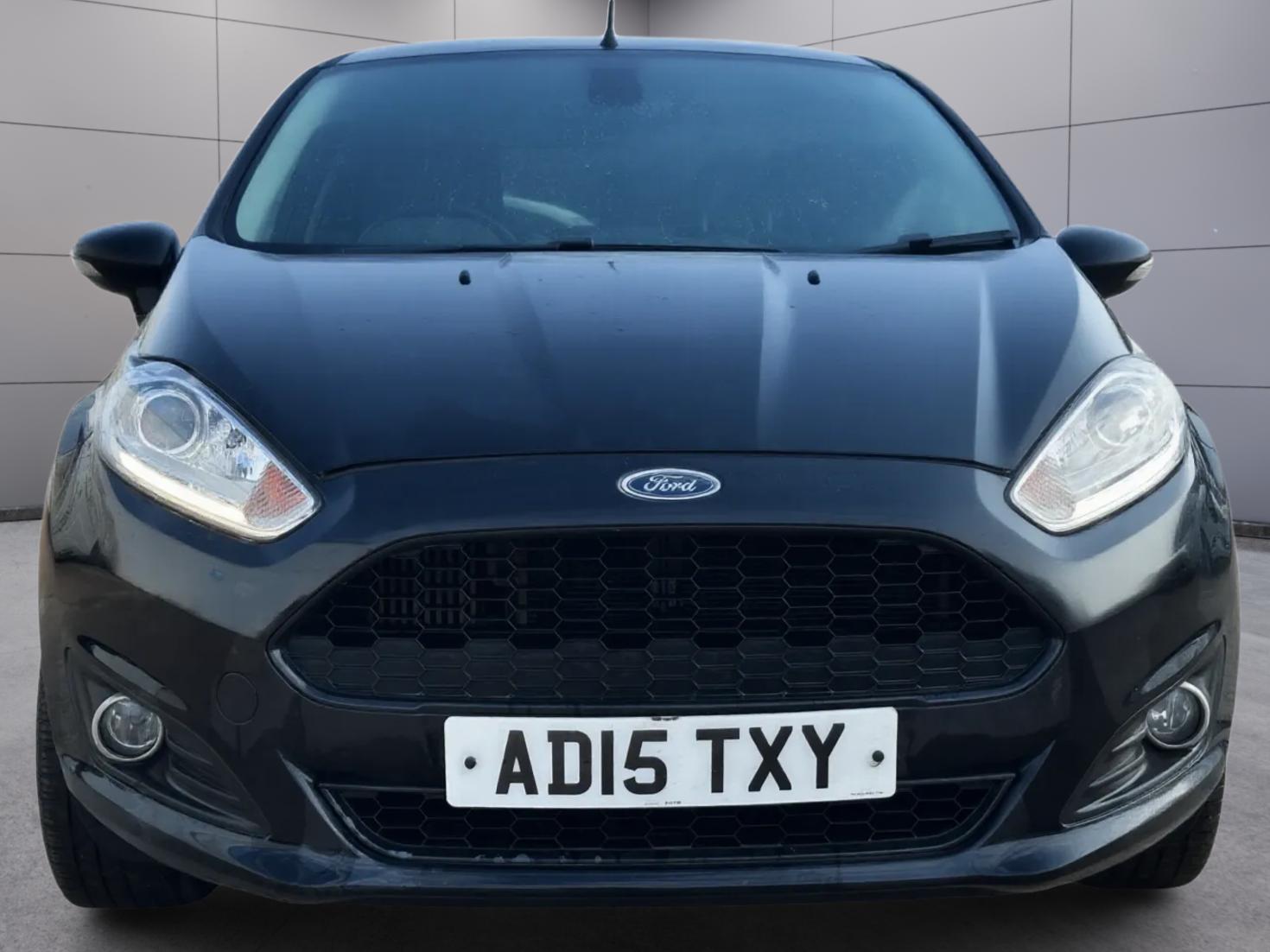 Used Ford Fiesta 2015 for sale - 78011866: Photo 2