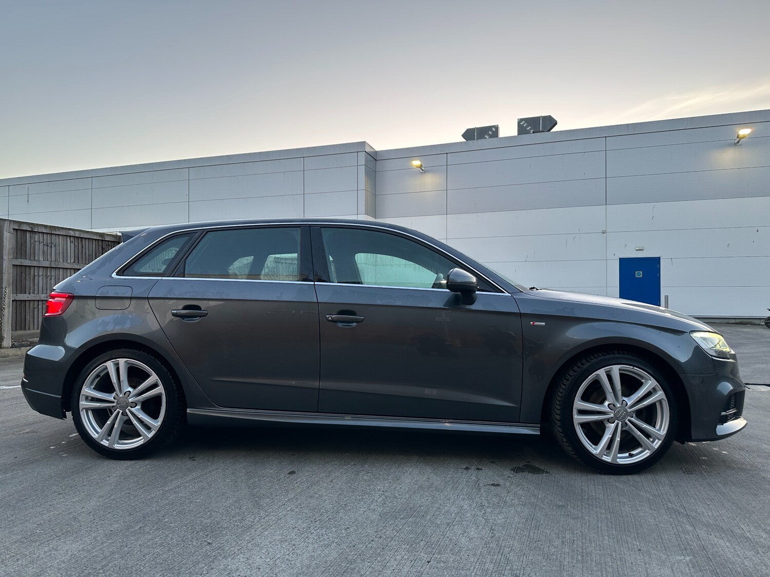 Used Audi A3 2018 for sale - 77855815: Photo 4