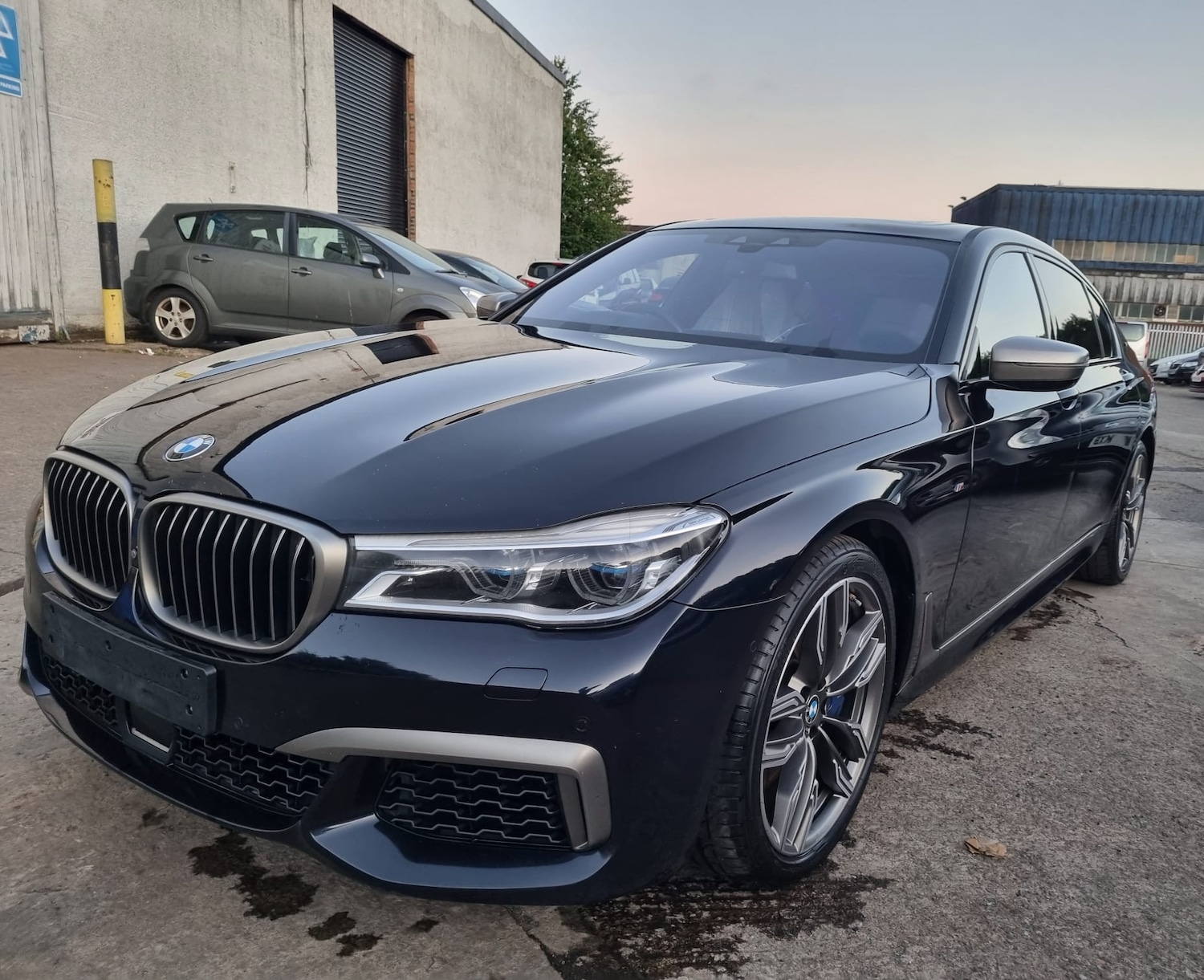 Used BMW 7 Series for sale - 78197197: Photo 2