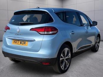 Used Renault Scenic 2017 for sale - 78341077: Photo