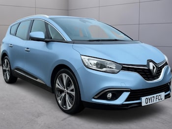 Used Renault Grand Scenic 2017 for sale - 79351069: Photo