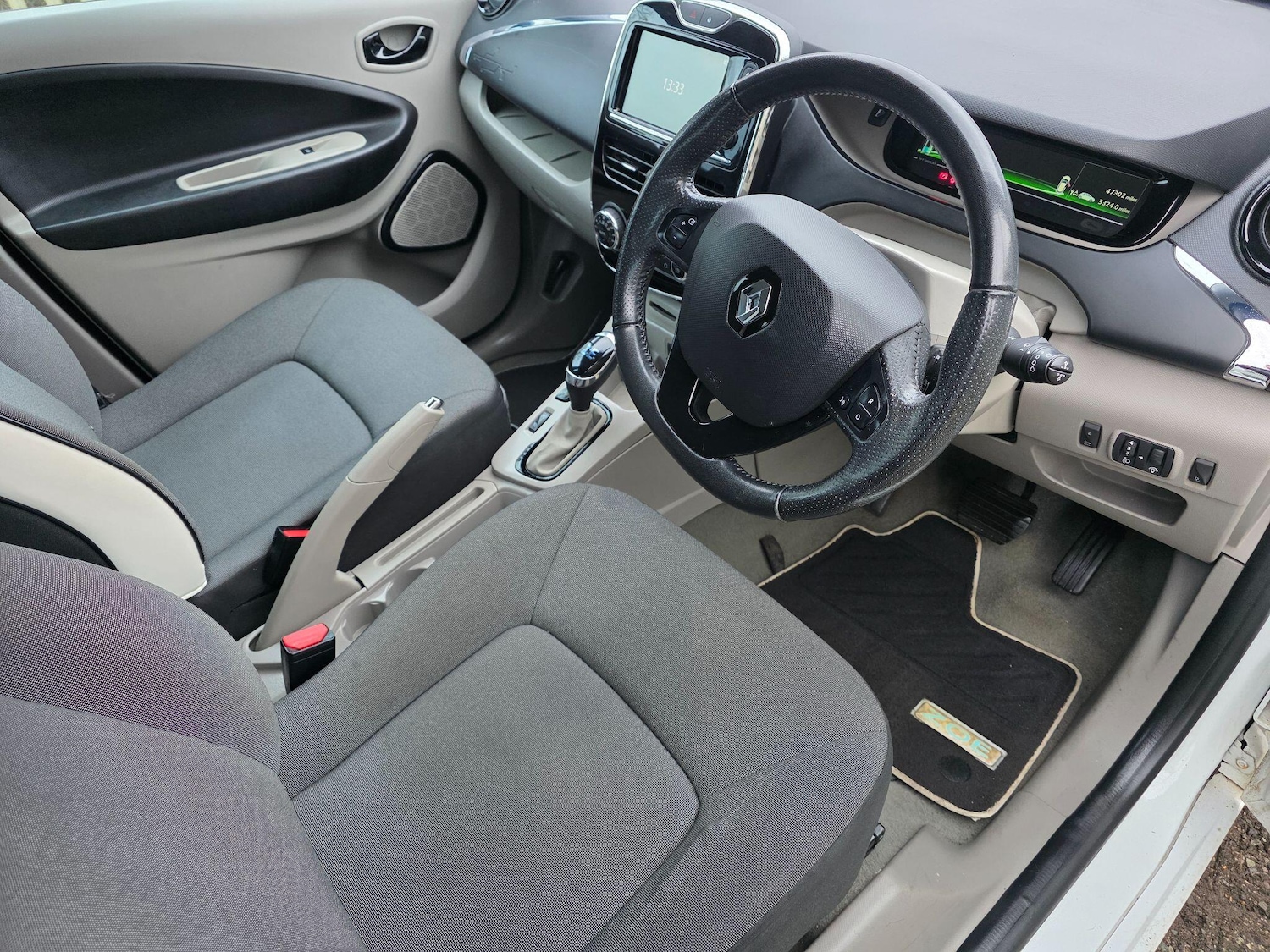 Used Renault Zoe 2015 for sale - 77305875: Photo 7