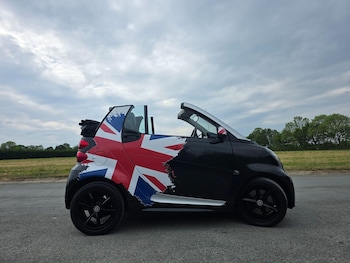 Used smart fortwo 2014 for sale - 78528921: Photo