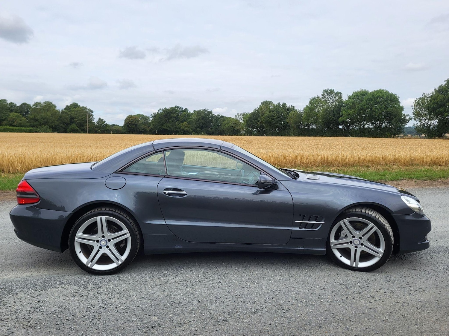 Used Mercedes-Benz SL 2010 for sale - 76539132: Photo 16