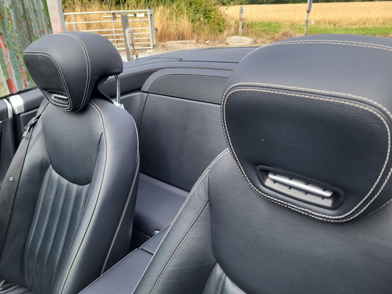 Used Mercedes-Benz SL 2010 for sale - 76539132: Photo 26