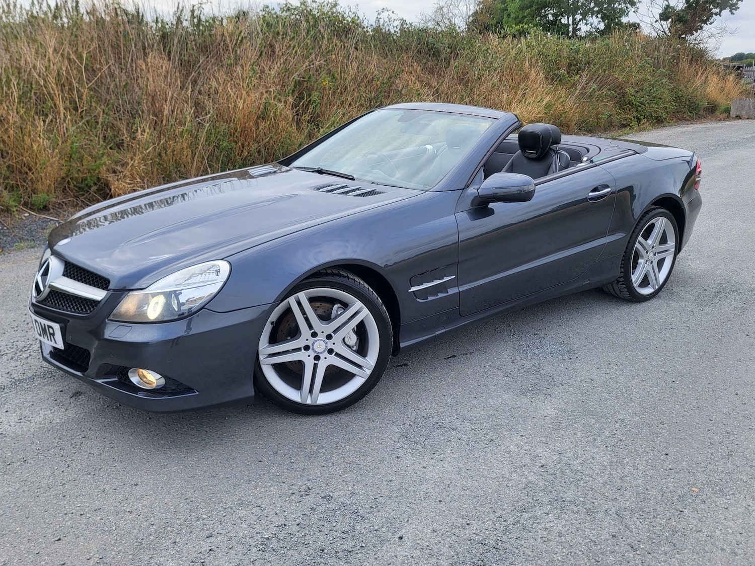 Used Mercedes-Benz SL 2010 for sale - 76539132: Photo 3