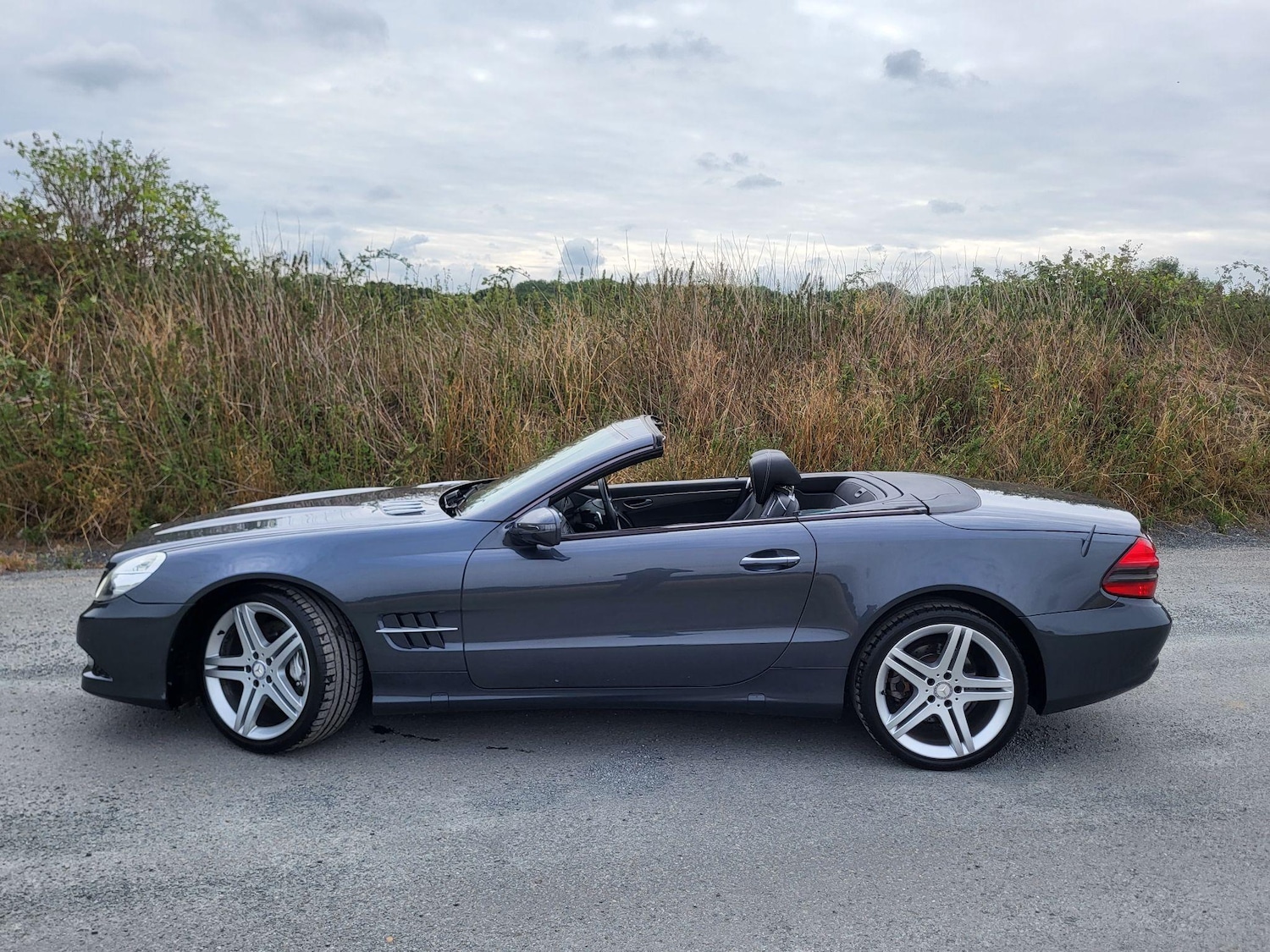 Used Mercedes-Benz SL 2010 for sale - 76539132: Photo 4