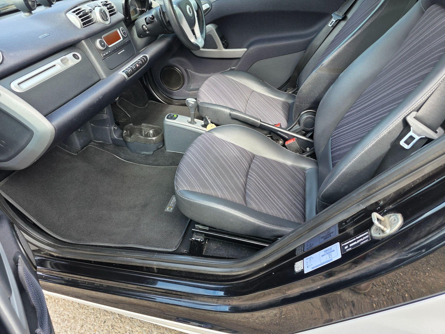 Used smart fortwo 2012 for sale - 78185136: Photo 18