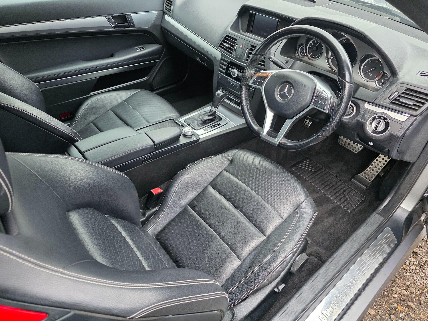 Used Mercedes-Benz E Class 2012 for sale - 77377444: Photo 18