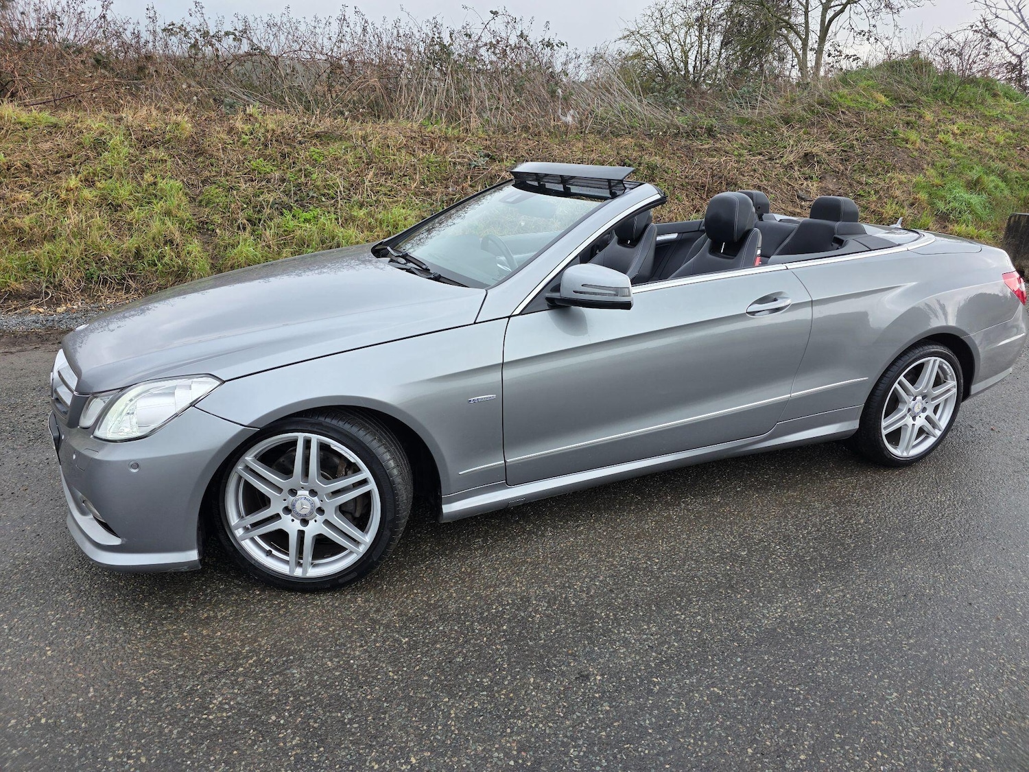 Used Mercedes-Benz E Class 2012 for sale - 77377444: Photo 3