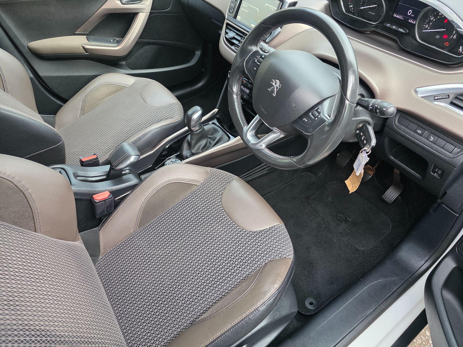 Used Peugeot 2008 2013 for sale - 76538316: Photo 13