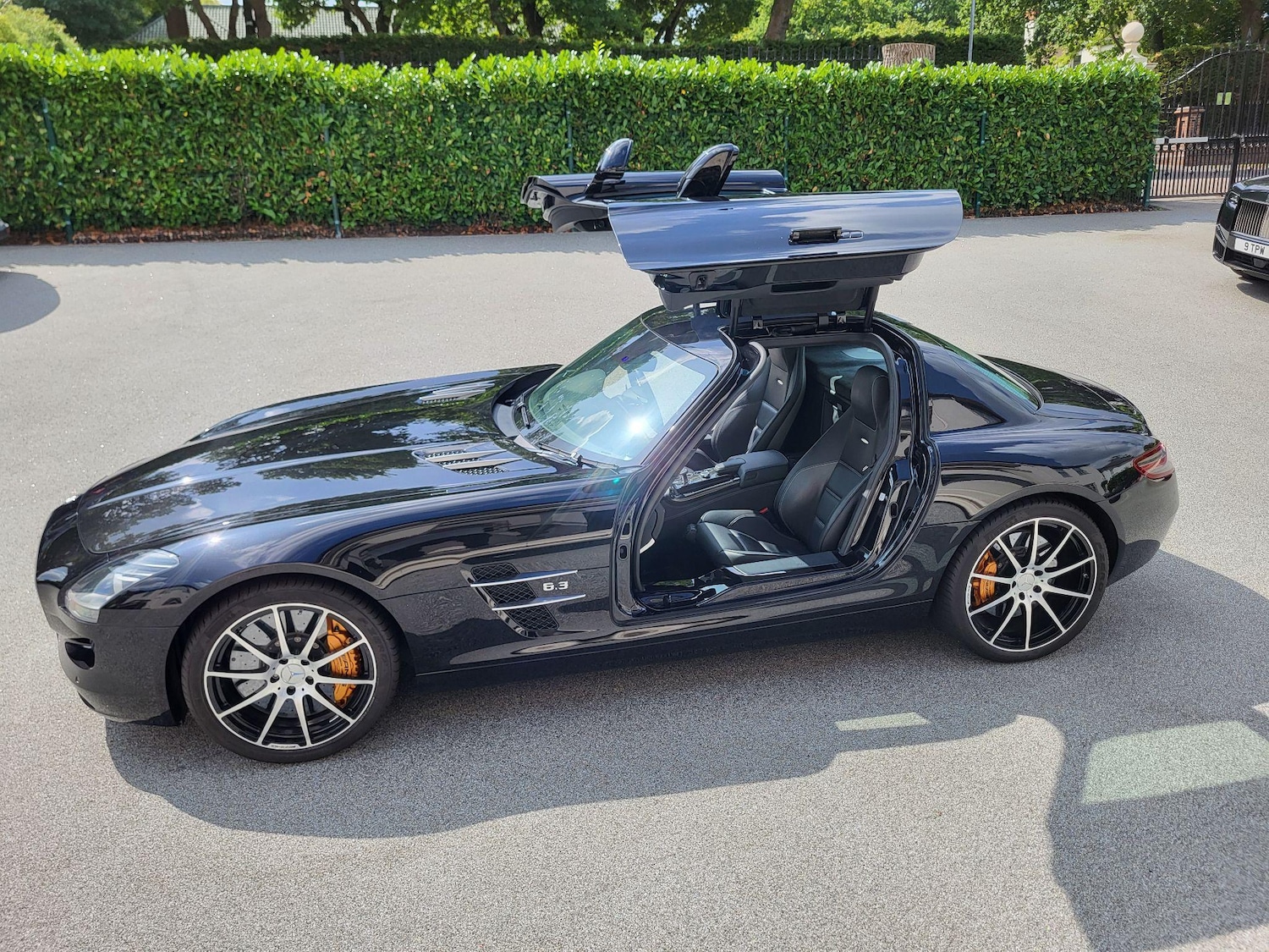 Used Rolls-Royce Phantom 2016 for sale - 76633210: Photo 2