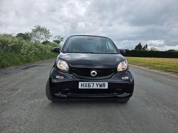 Used smart fortwo 2017 for sale - 78504415: Photo