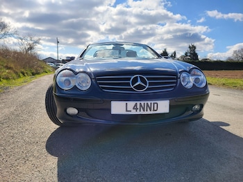 Used Mercedes-Benz SL 2005 for sale - 76538702: Photo