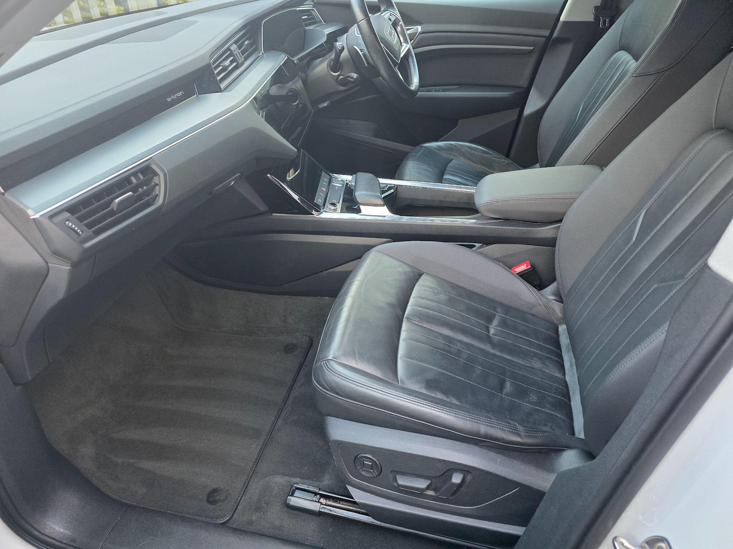 Used Audi e-tron 2020 for sale - 77267972: Photo 16