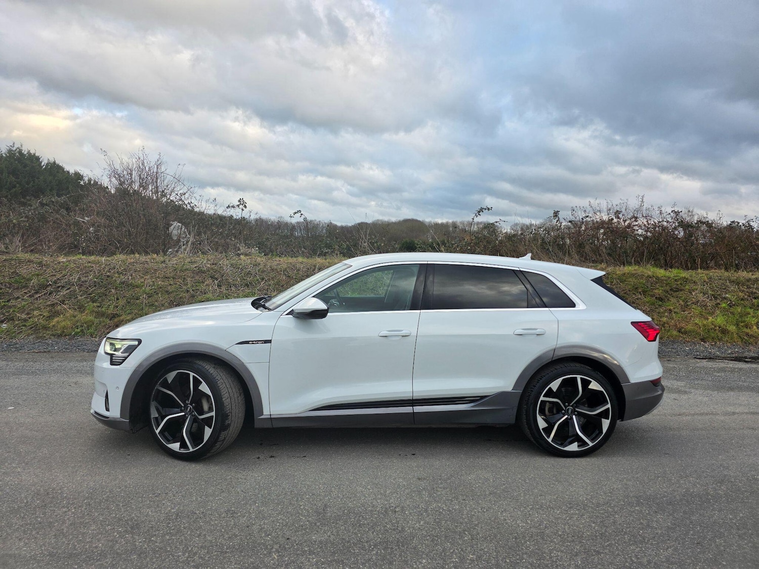 Used Audi e-tron 2020 for sale - 77267972: Photo 4