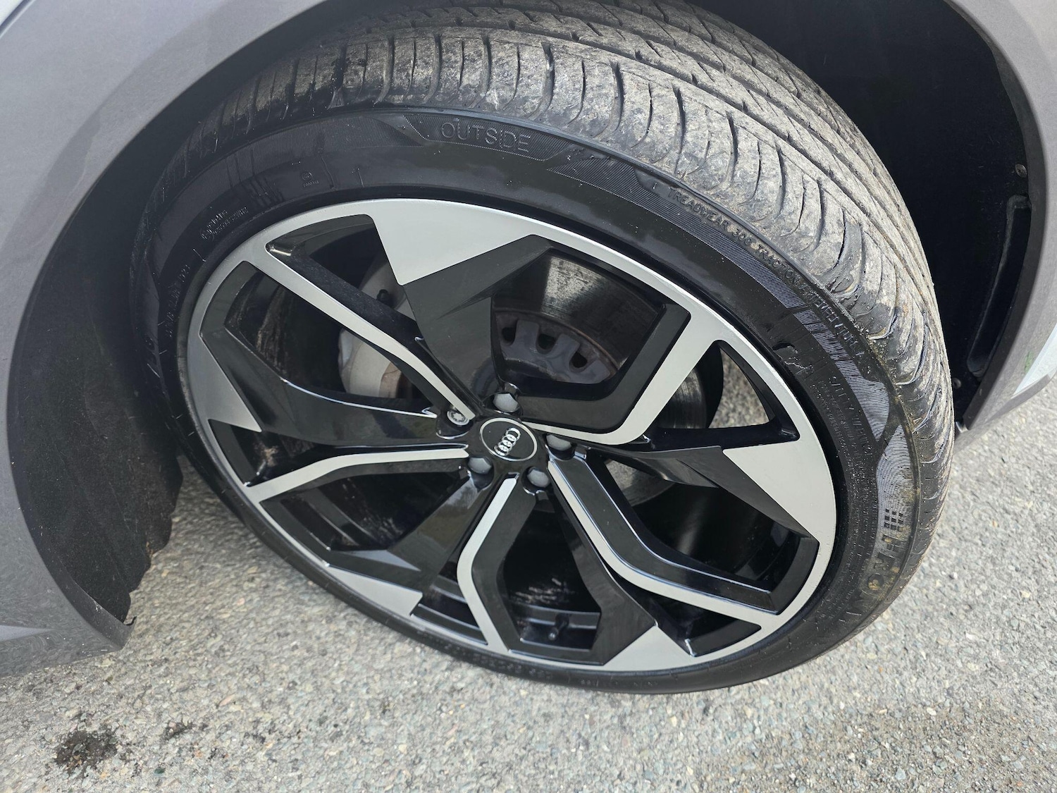 Used Audi e-tron 2020 for sale - 77267972: Photo 9