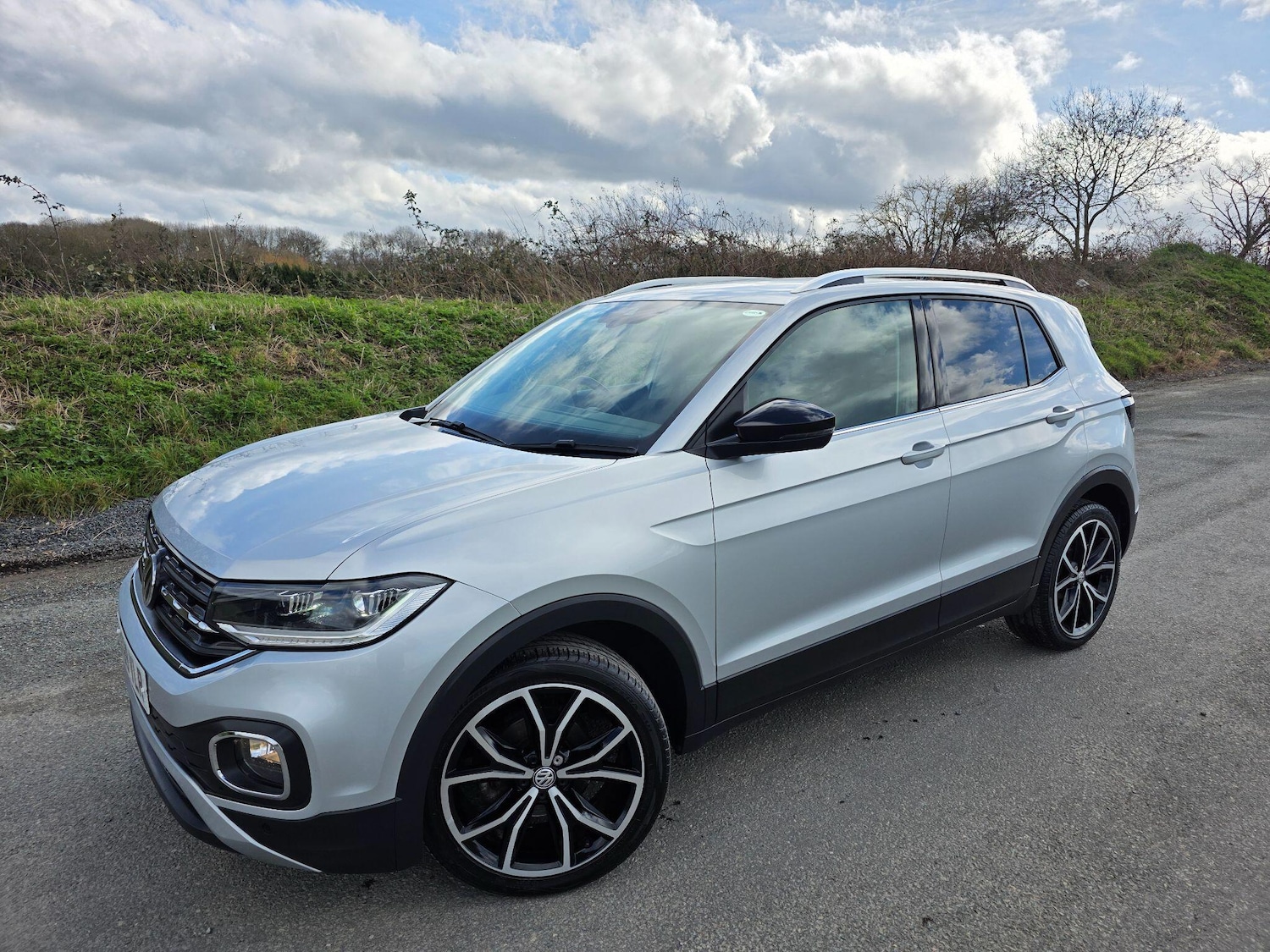 Used Volkswagen T-Cross 2019 for sale - 77658023: Photo 3