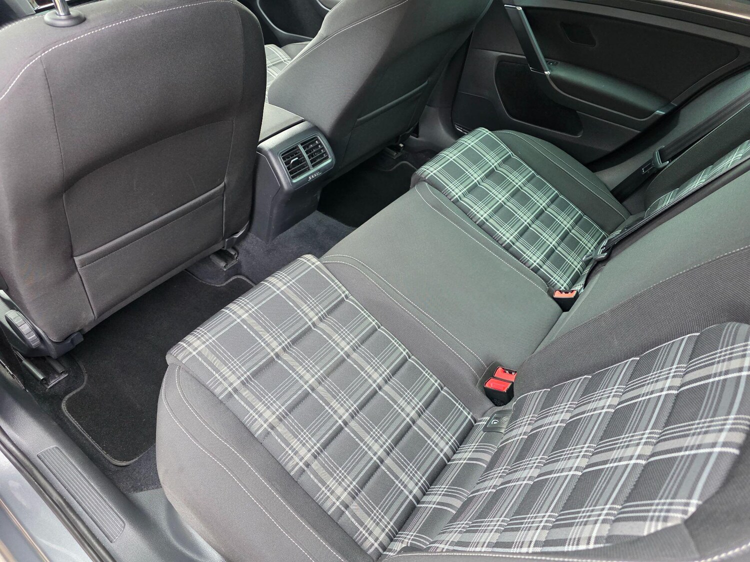 Used Volkswagen Golf 2018 for sale - 77573891: Photo 17