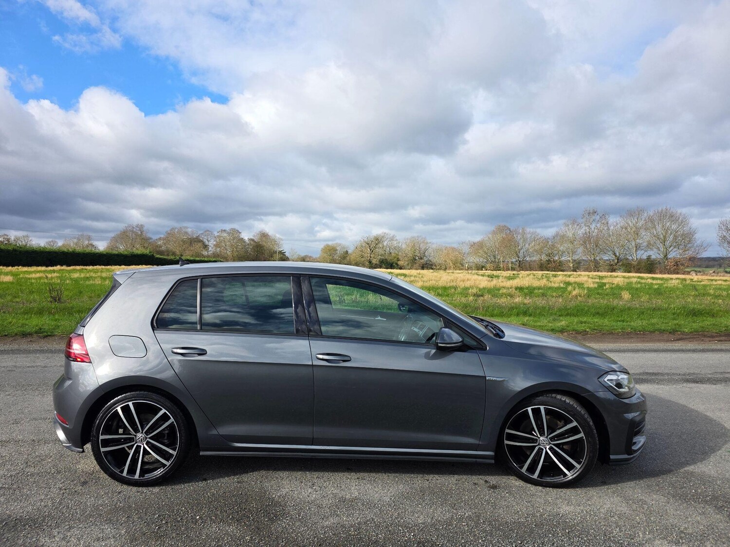 Used Volkswagen Golf 2018 for sale - 77573891: Photo 8